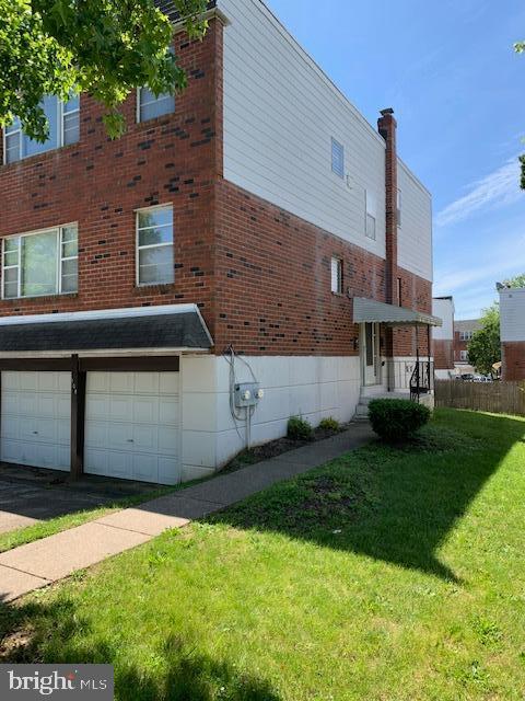 108 Tomlinson Road Philadelphia, PA 19116 - Photo 3 of 4 Gallery Image 3