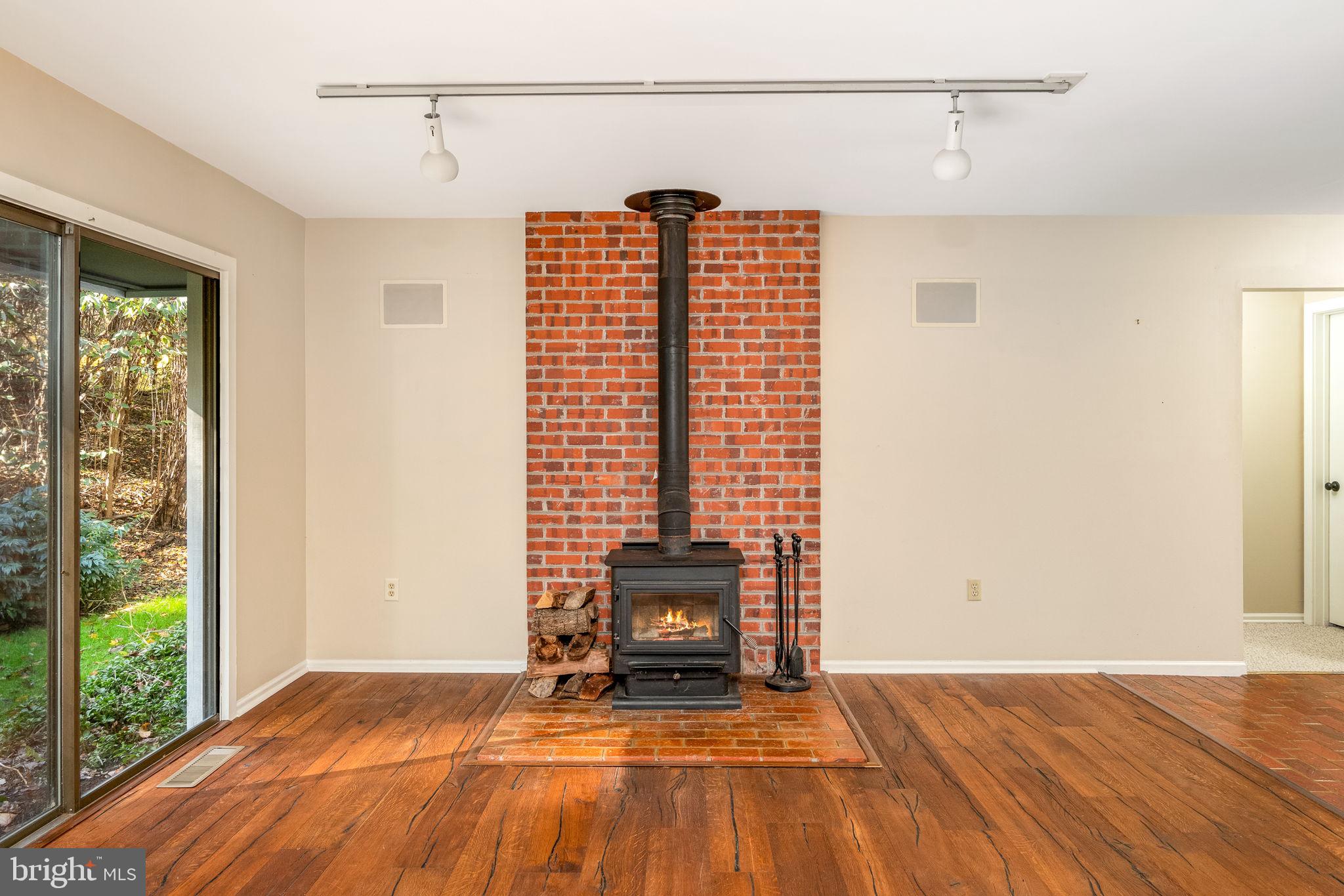 142 Chesterville Road Landenberg, PA 19350 - Photo 10 of 32 Fireplace