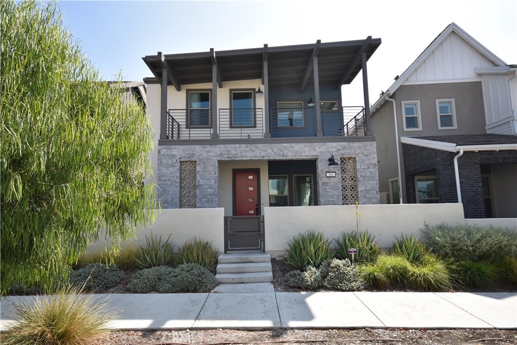364 Baluster Irvine, CA 92618 - Photo 1 of 56 a front view of a house with garden