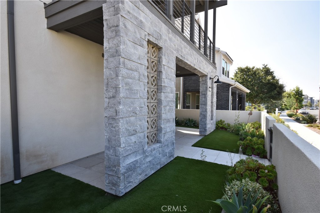 364 Baluster Irvine, CA 92618 - Photo 5 of 56