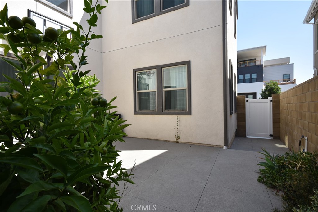 364 Baluster Irvine, CA 92618 - Photo 54 of 56 a view of an house with backyard and garden
