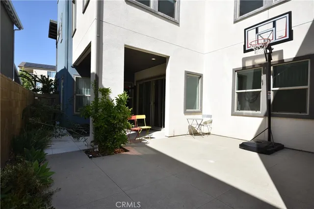 $6,500 | 364 Baluster, Irvine, CA 92618