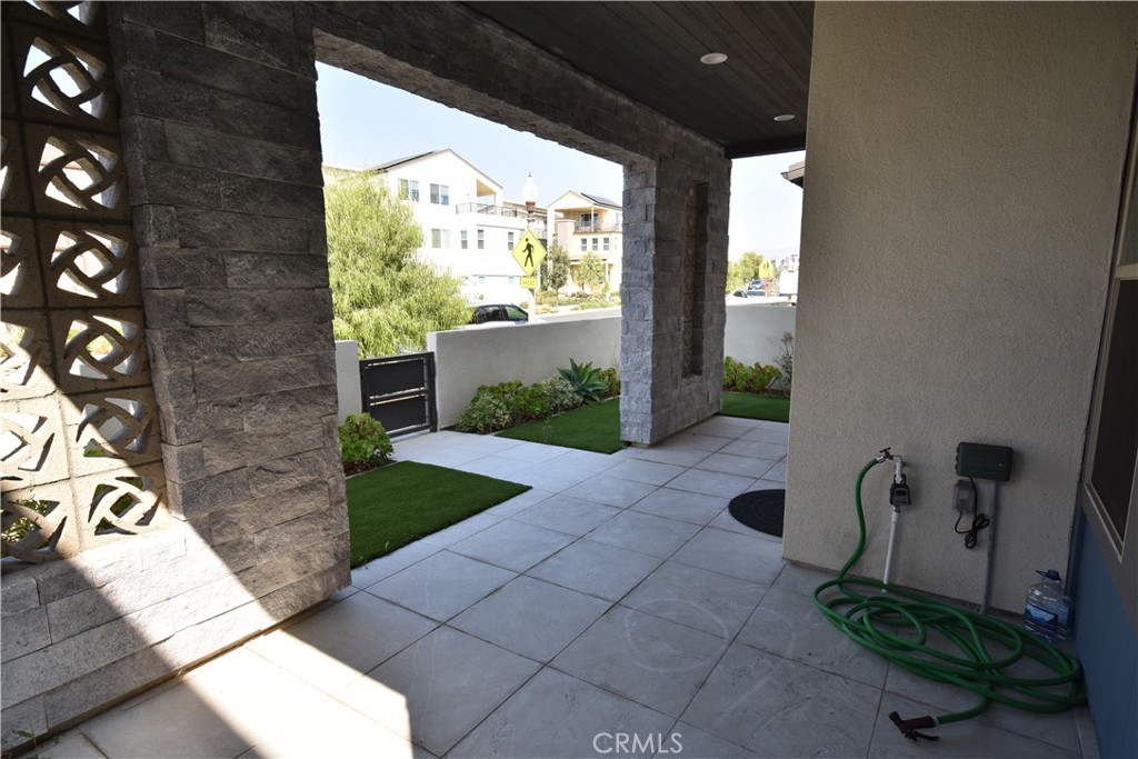 364 Baluster Irvine, CA 92618 - Photo 7 of 56