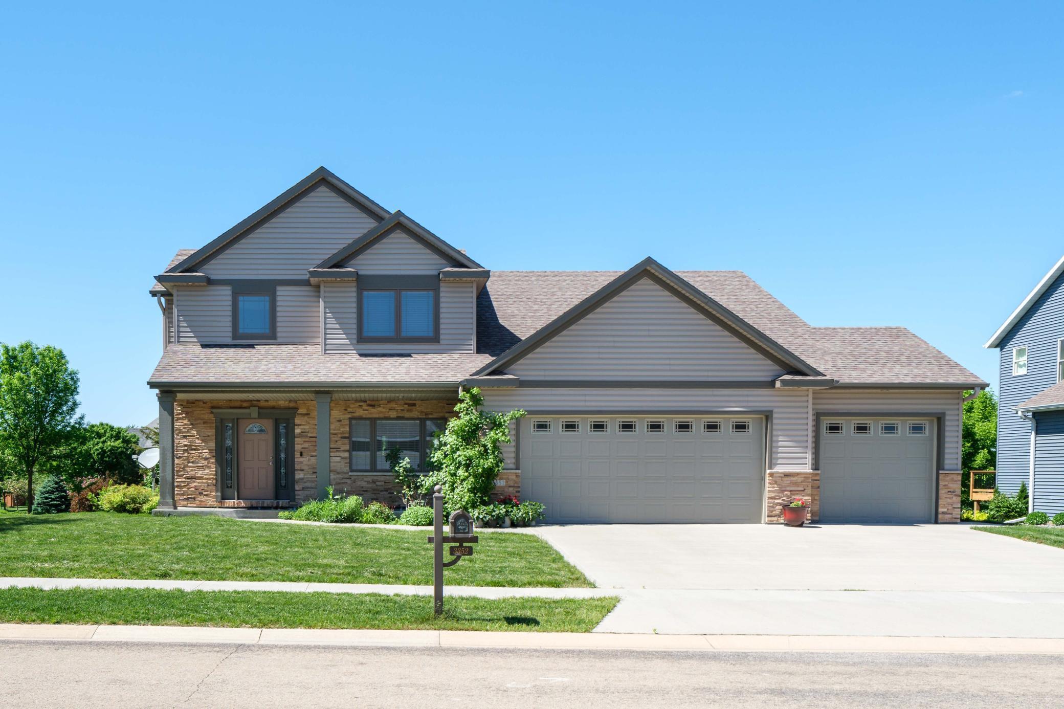 3352 Jasper Court Northeast Rochester, MN 55906 - Photo 1 of 29 Gallery Image 1
