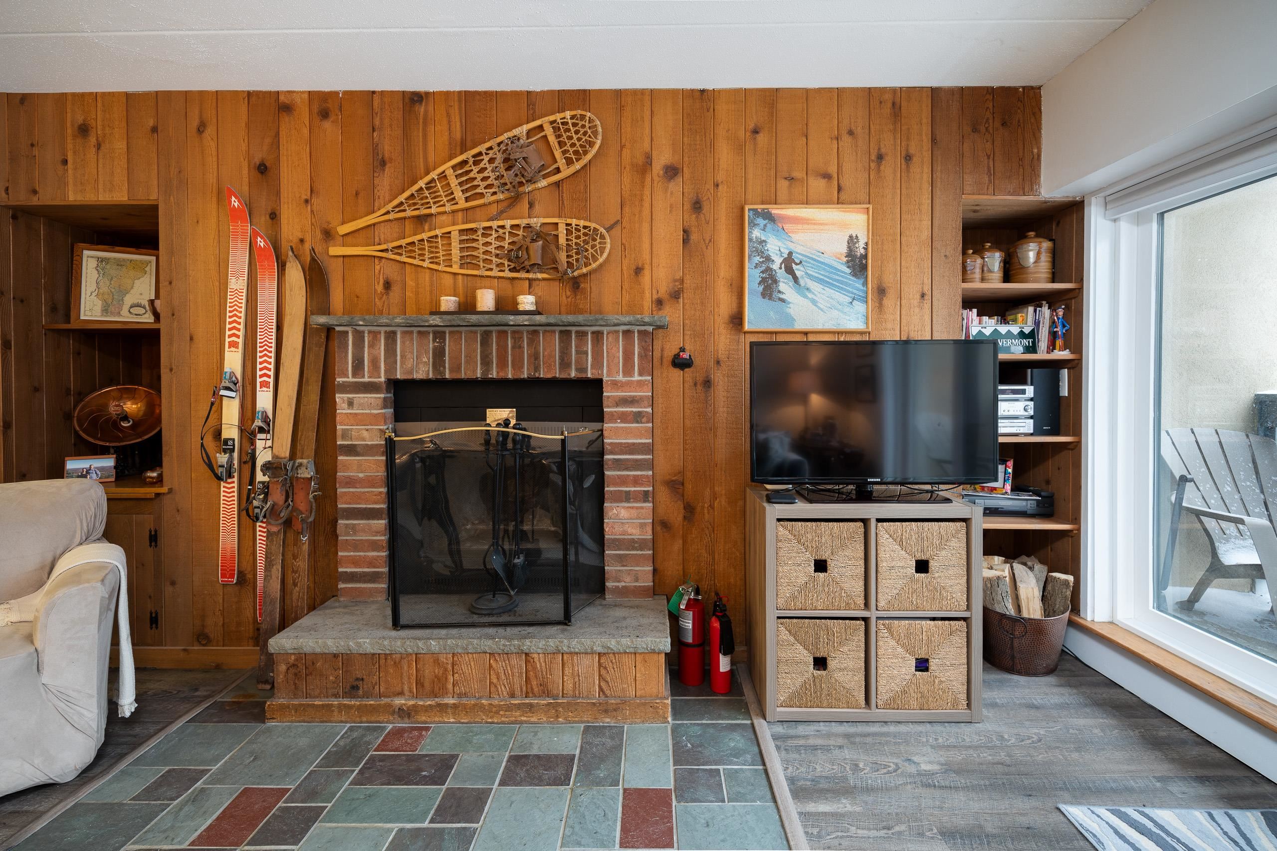 135 East Mountain Road, Unit 1E4 Killington, VT 05751 - Photo 5 of 26