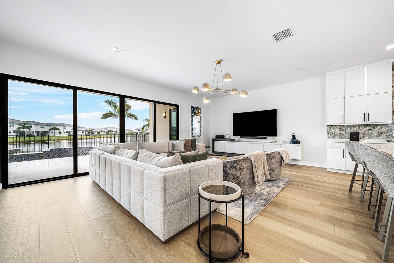 9346 Sunflower Mdw Road Boca Raton, FL 33434 - Photo 16 of 58 014-9346SunflowerMeadowRoad-BocaRaton-FL