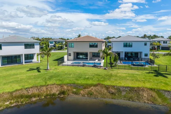 $18,500 | 9346 Sunflower Mdw Road, Boca Raton, FL 33434