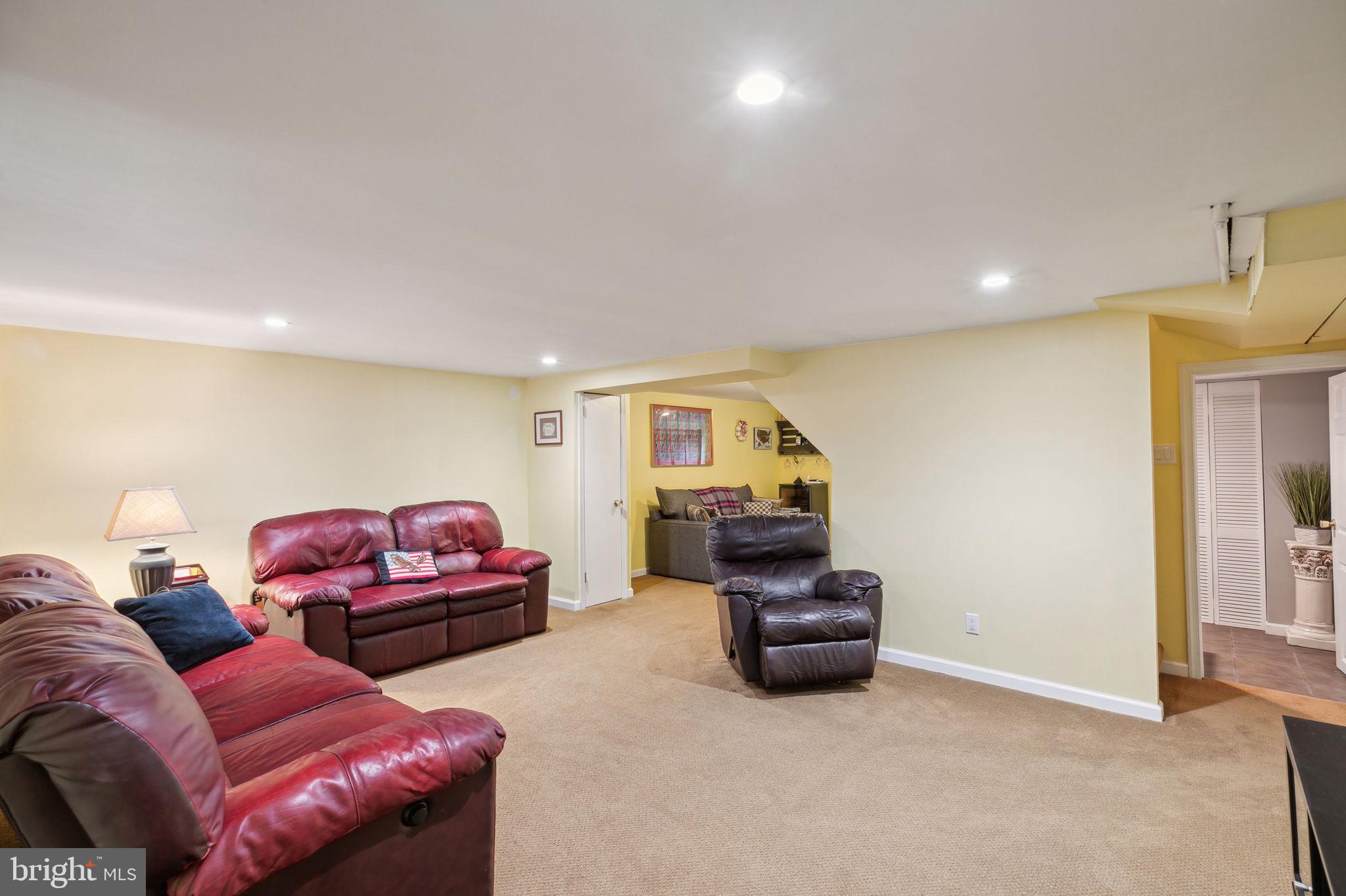 11810 Basile Road Philadelphia, PA 19154 - Photo 33 of 43 Gallery Image 33