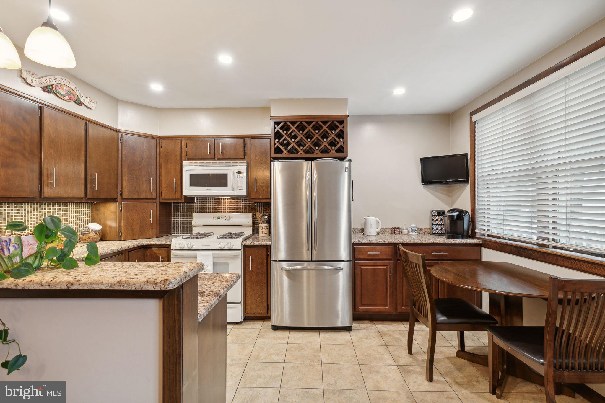 11810 Basile Road Philadelphia, PA 19154 - Photo 7 of 43 Gallery Image 7