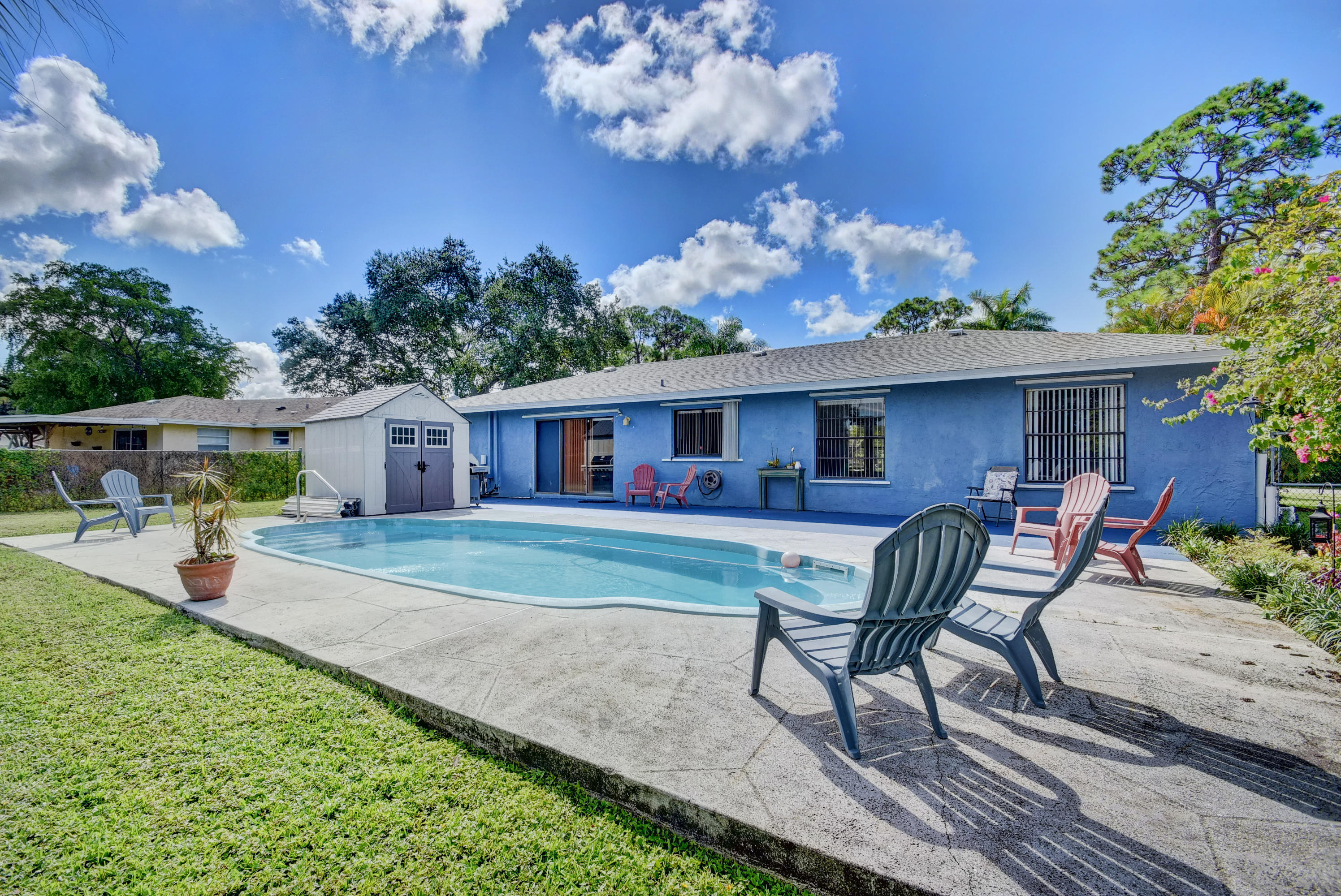 46 Cleveland Road Lake Worth, FL 33467 - Photo 30 of 40 Plenty room for Entertaining