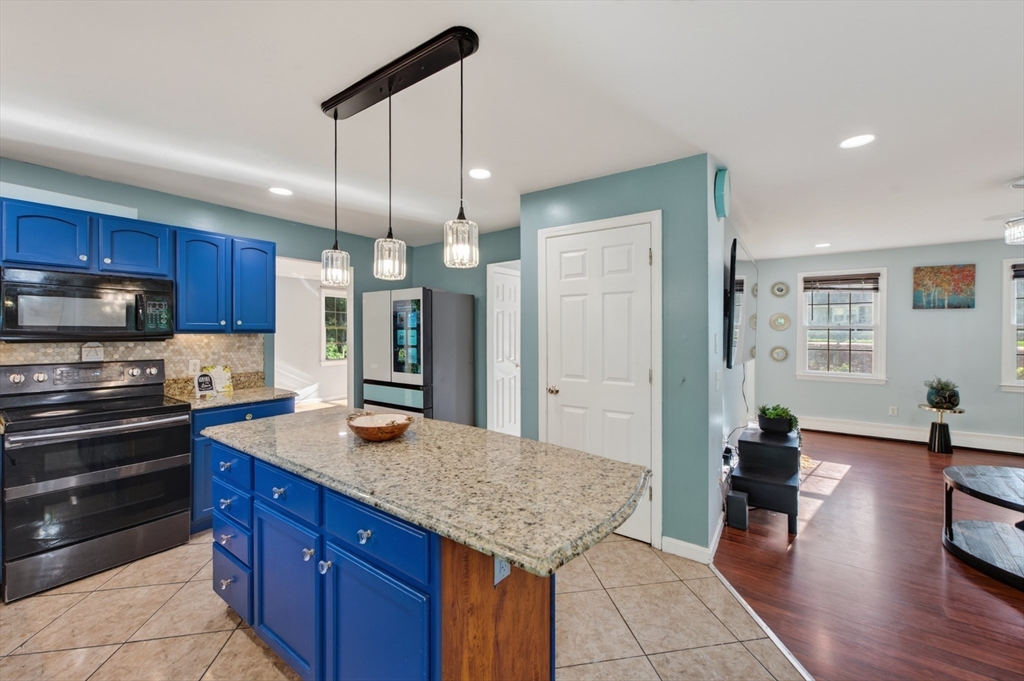 36 Shirley Road Shrewsbury, MA 01545 - Photo 10 of 32 Gallery Image 10