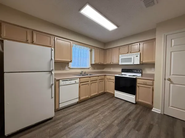 $3,000 | 1322 Hidden Timbers Place, Tallahassee, FL 32312