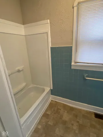 $895 | 2838 Boulevard Place, Indianapolis, IN 46208