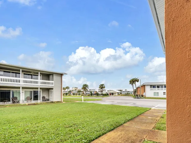 a view of building with outdoor space