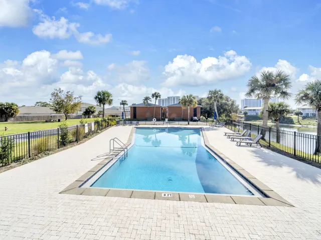 a view of an entryway with a lot of stuff