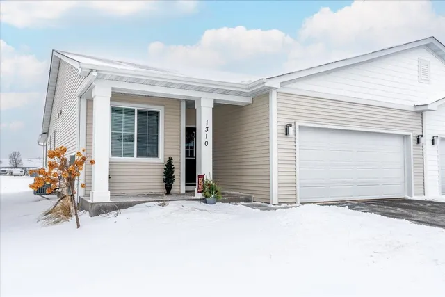 $425,000 | 1310 Rose Street, New Richmond, WI 54017