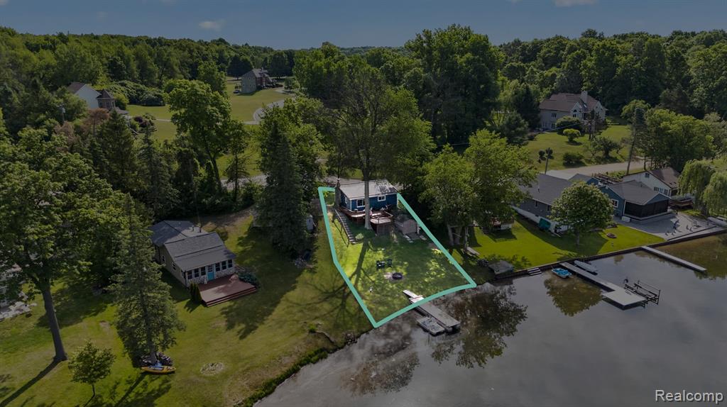 1717 Triangle Lake Road Howell, MI 48843 - Photo 12 of 58