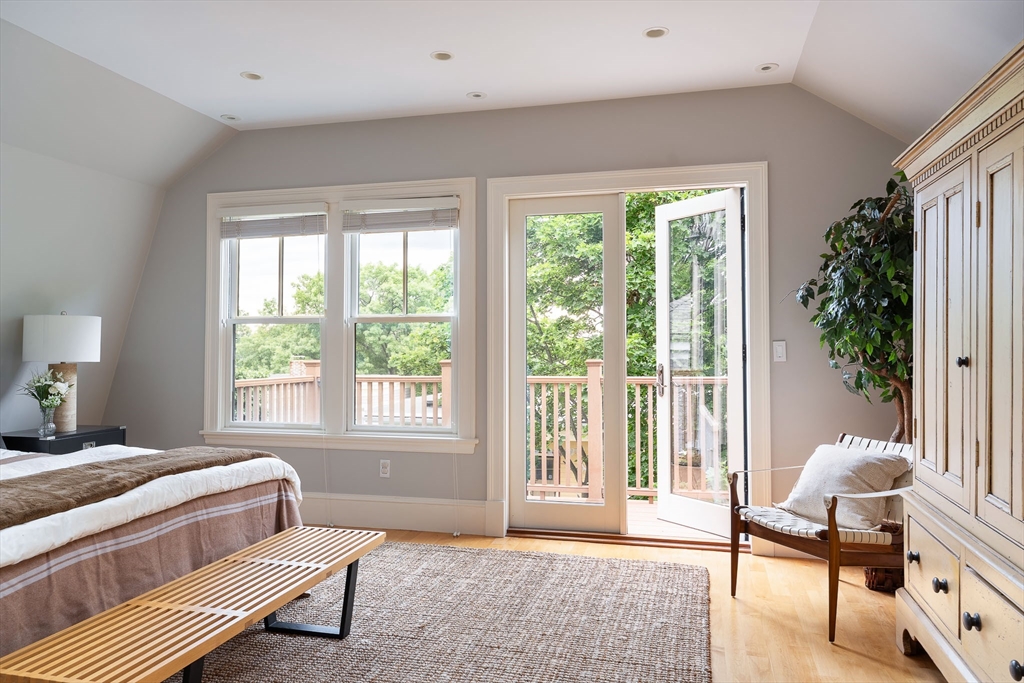 85 Upland Road Cambridge, MA 02140 - Photo 32 of 42