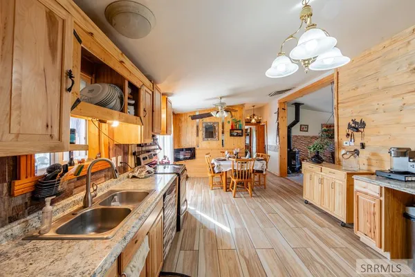 $550,000 | 286 North 2300 East, St. Anthony, ID 83445