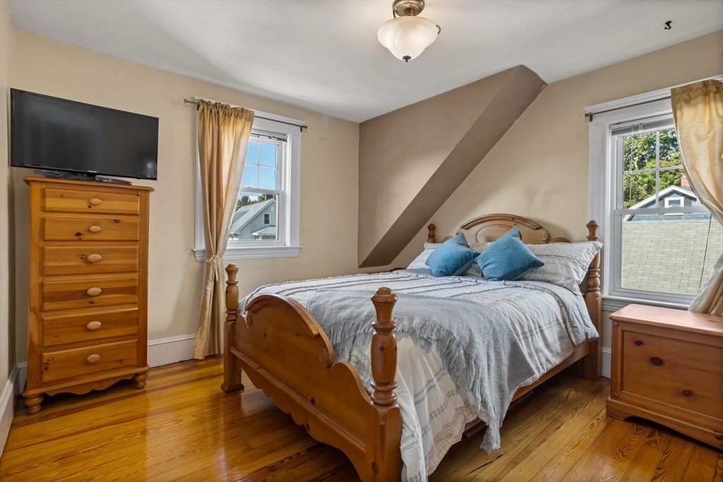 57 Middlesex Road Stoneham, MA 02180 - Photo 23 of 34 Gallery Image 23