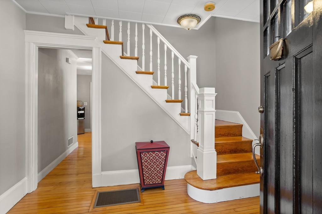57 Middlesex Road Stoneham, MA 02180 - Photo 10 of 34 Gallery Image 10