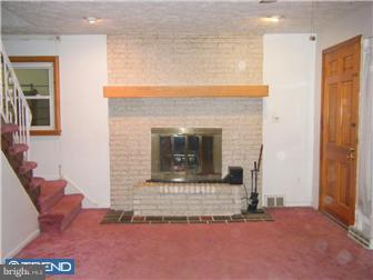1227 Harshaw Road Brookhaven, PA 19015 - Photo 4 of 6 Living Room