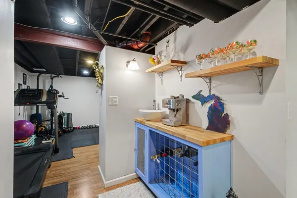 $3,600 | 2907 Cascade Road Southeast, Grand Rapids, MI 49506