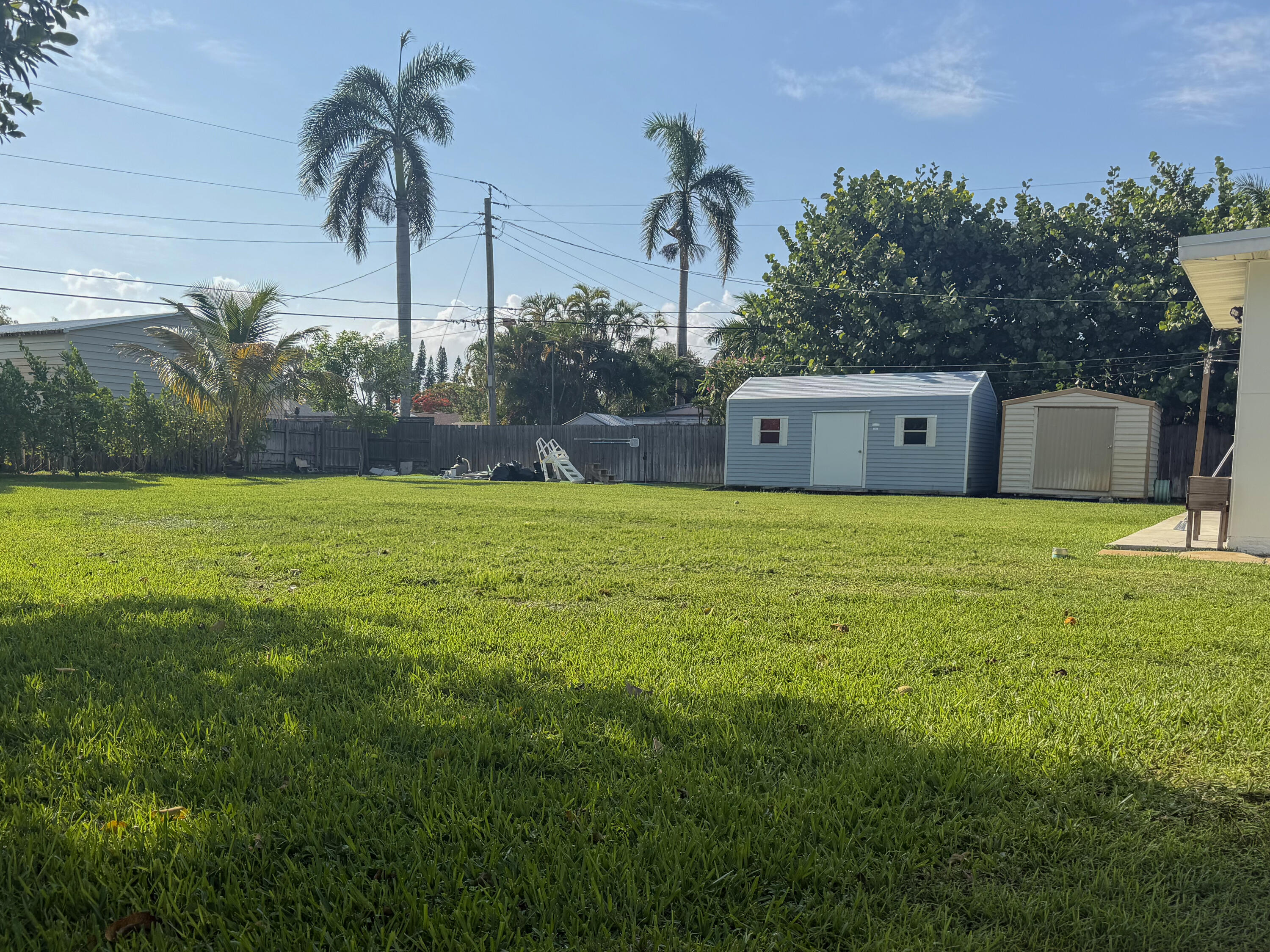 80 Cleveland Road Lake Worth, FL 33467 - Photo 5 of 27 5
