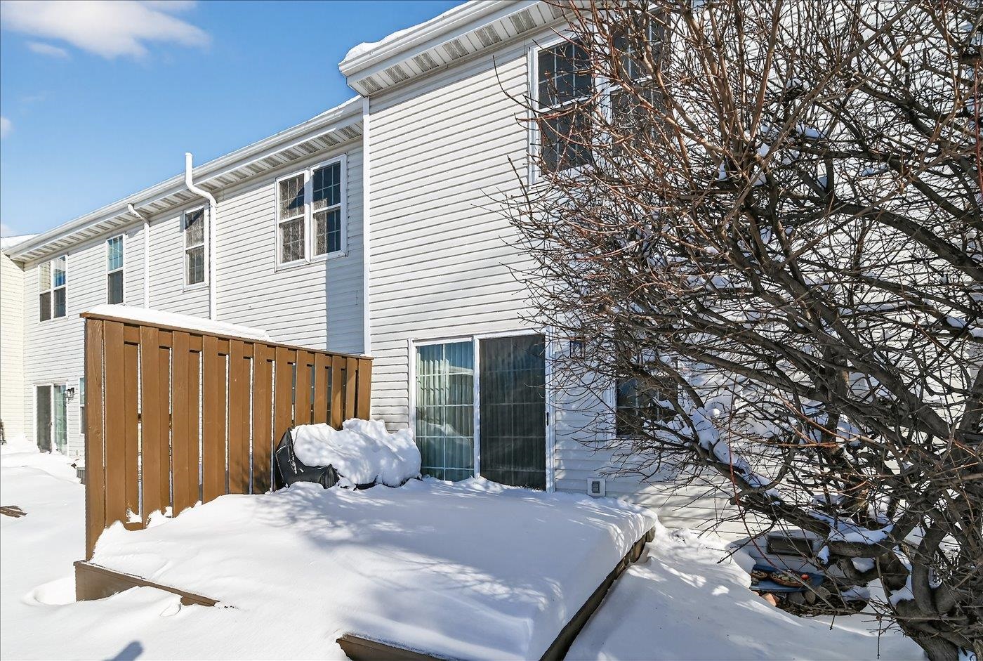 2341 Effingham Way Sun Prairie, WI 53590 - Photo 23 of 27