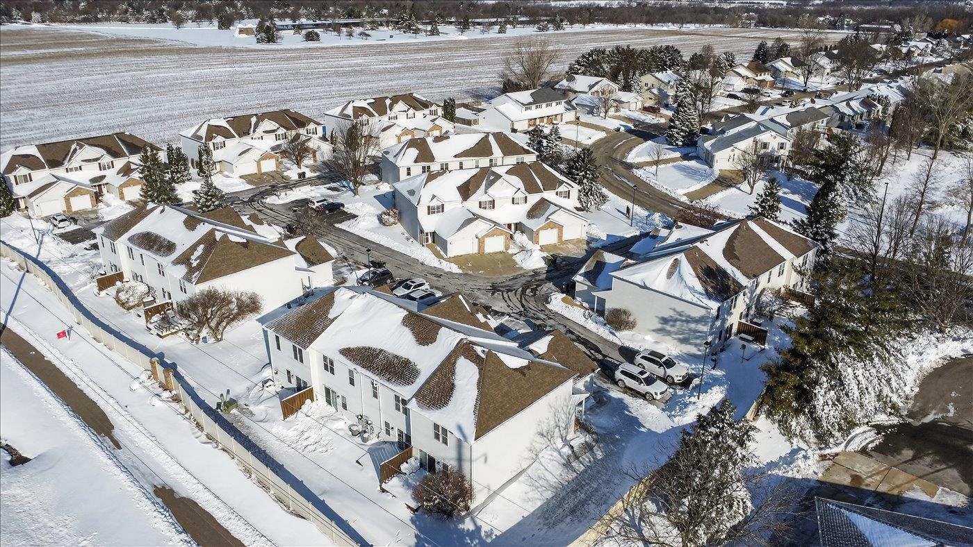 2341 Effingham Way Sun Prairie, WI 53590 - Photo 26 of 27