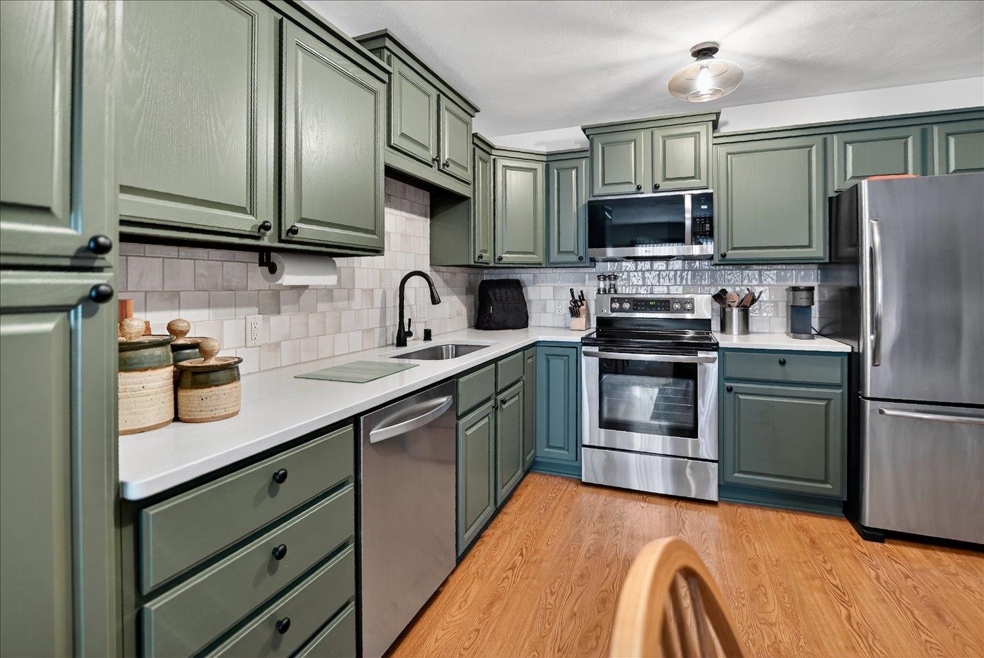 2341 Effingham Way Sun Prairie, WI 53590 - Photo 8 of 27