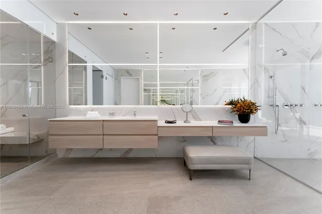 $19,995,000 | 1045 North Venetian Drive, Miami, FL 33139