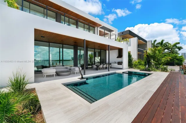 $19,995,000 | 1045 North Venetian Drive, Miami, FL 33139