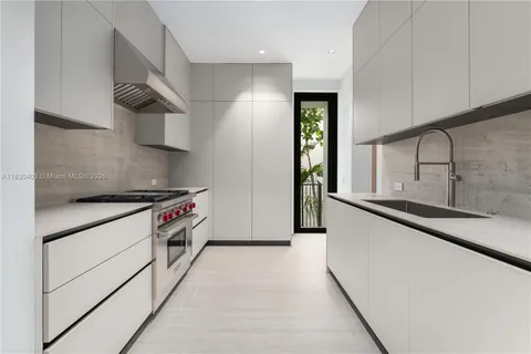 $19,995,000 | 1045 North Venetian Drive, Miami, FL 33139