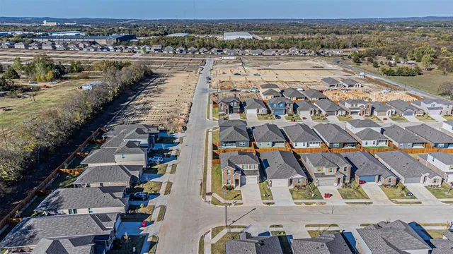a view of city view and lake view