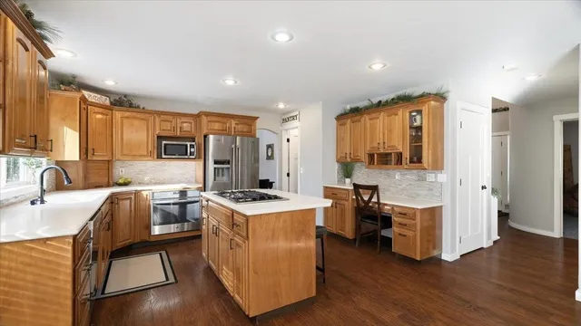 $825,000 | 17917 North Saddle Hill Road, Colbert, WA 99005