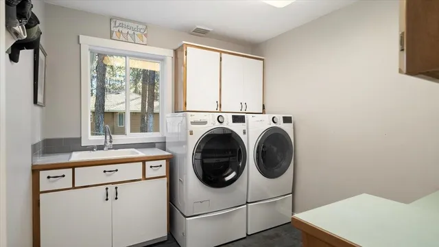 $825,000 | 17917 North Saddle Hill Road, Colbert, WA 99005