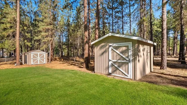 $825,000 | 17917 North Saddle Hill Road, Colbert, WA 99005