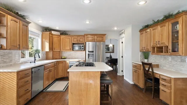 $825,000 | 17917 North Saddle Hill Road, Colbert, WA 99005