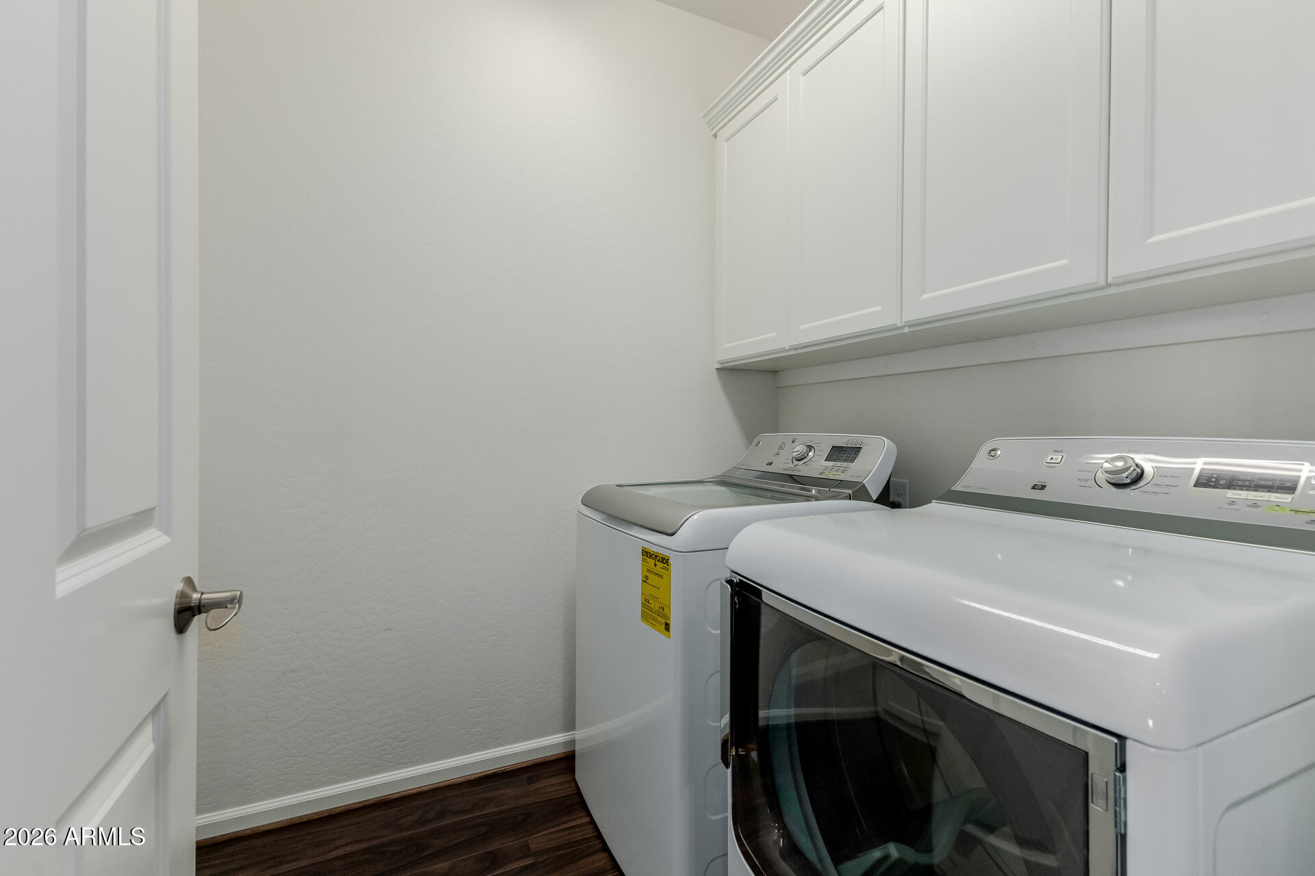 16339 Piccadilly Road Goodyear, AZ 85395 - Photo 18 of 21 Laundry room