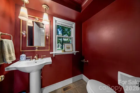$725,000 | 1512 Ideal Way, Charlotte, NC 28203