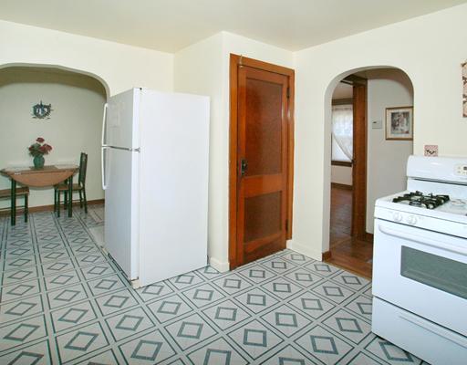141 Murrysville Road Trafford, PA 15085 - Photo 3 of 18 Kitchen.