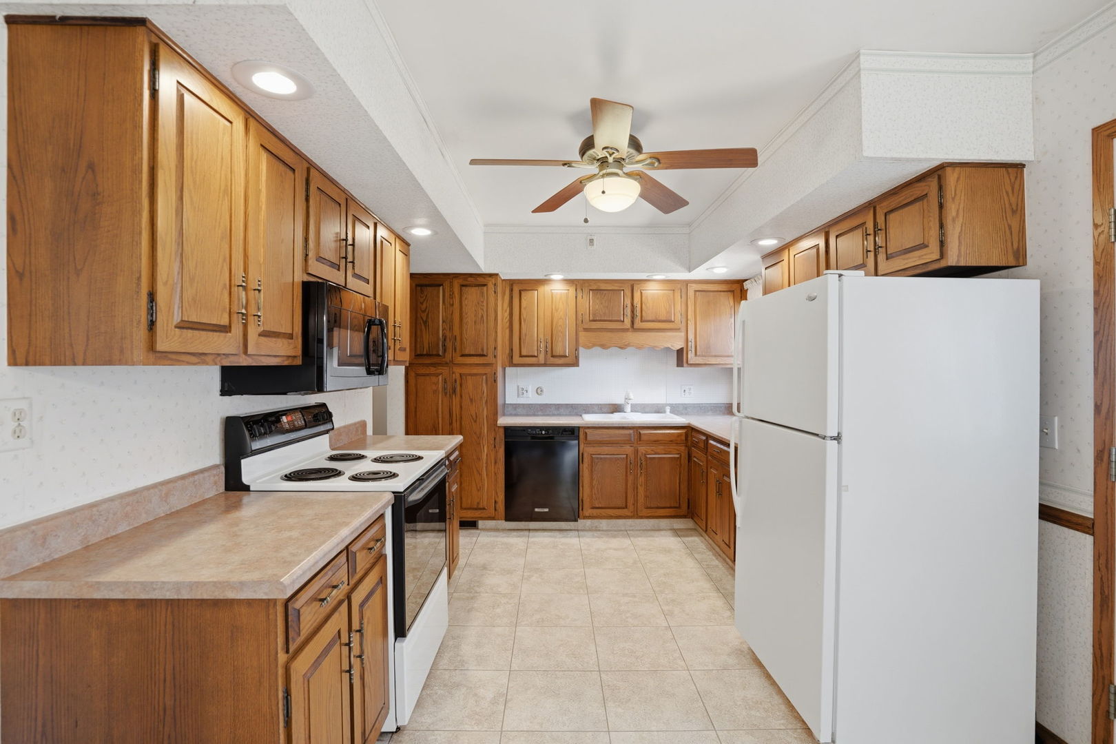3002 15th Street Moline, IL 61265 - Photo 7 of 25