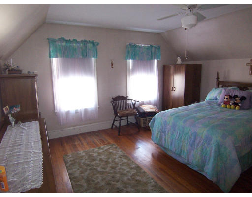 30-32 Russell Road Somerville, MA 02144 - Photo 18 of 23 Gallery Image 18