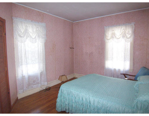 30-32 Russell Road Somerville, MA 02144 - Photo 9 of 23 Gallery Image 9