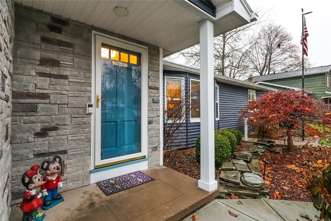 210 Erath Drive Greece, NY 14626 - Photo 4 of 38