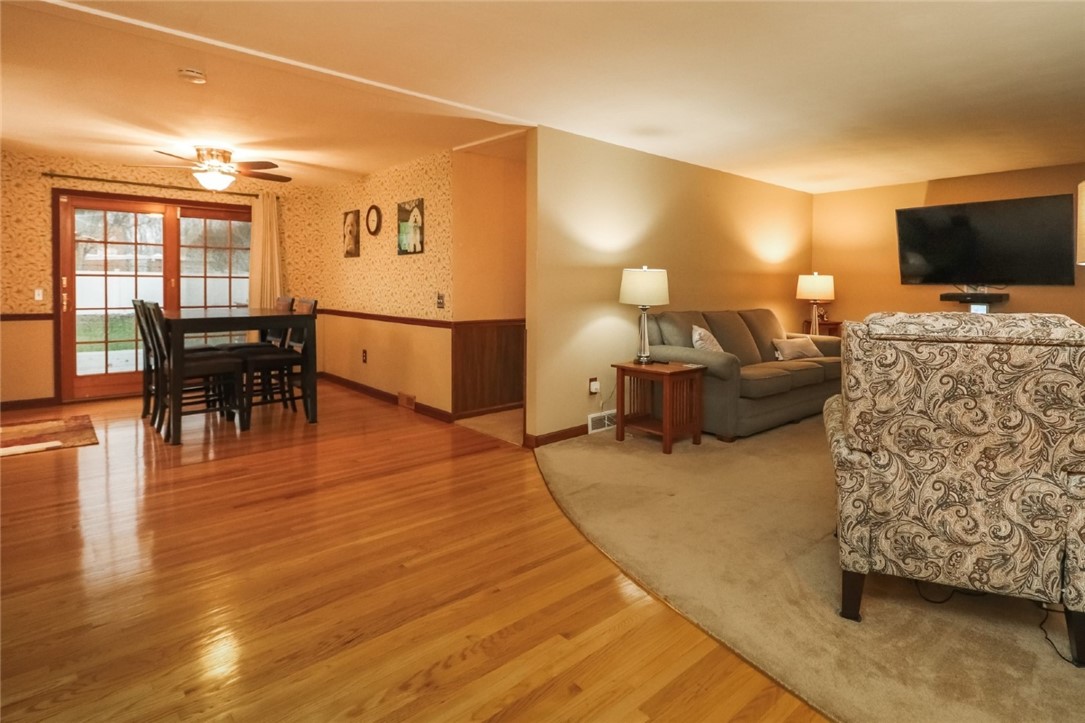 210 Erath Drive Greece, NY 14626 - Photo 9 of 38