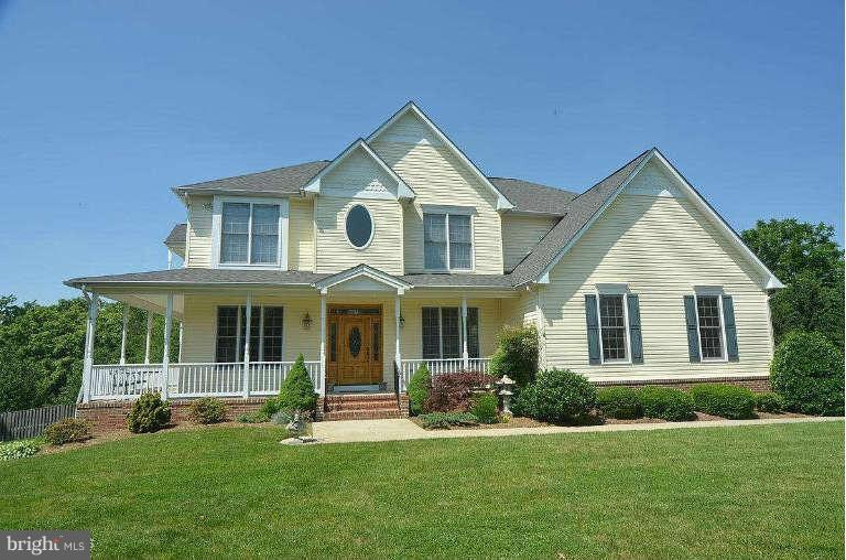 24719 Ridge Road Damascus, MD 20872 - Photo 1 of 30 Exterior (Front)