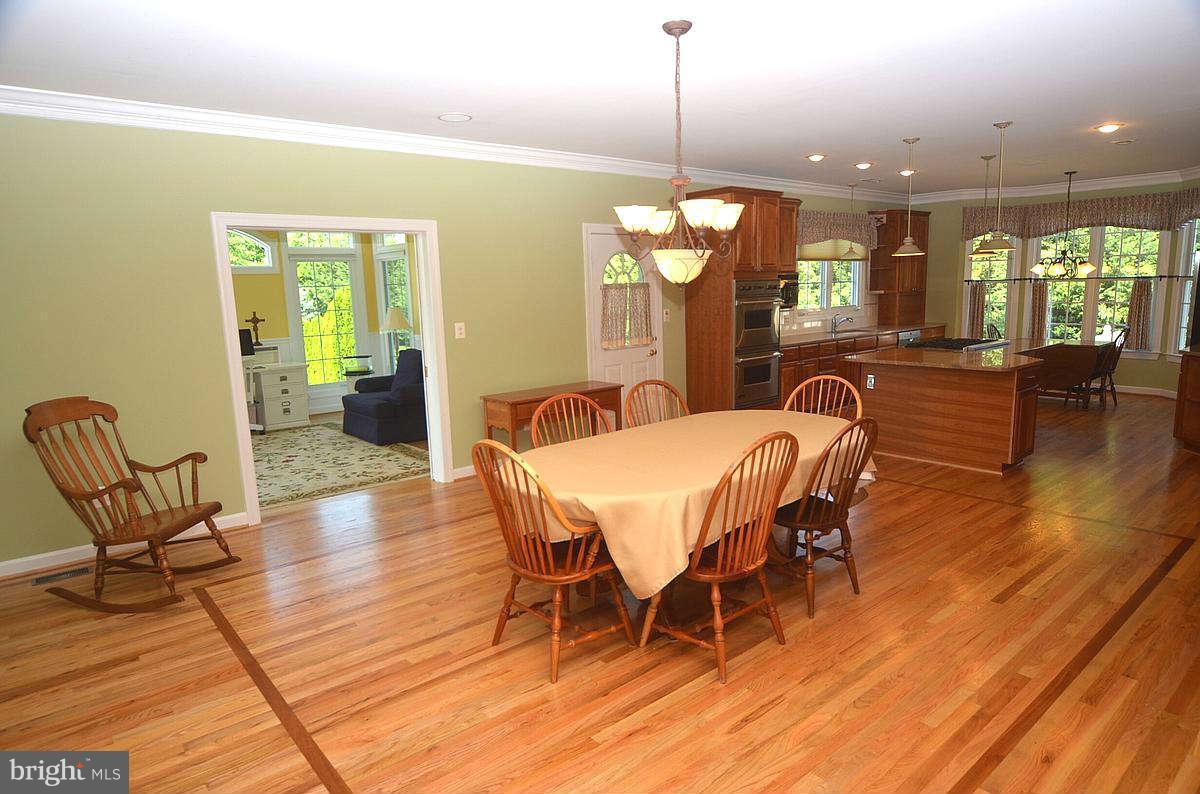 24719 Ridge Road Damascus, MD 20872 - Photo 14 of 30 Kitchen