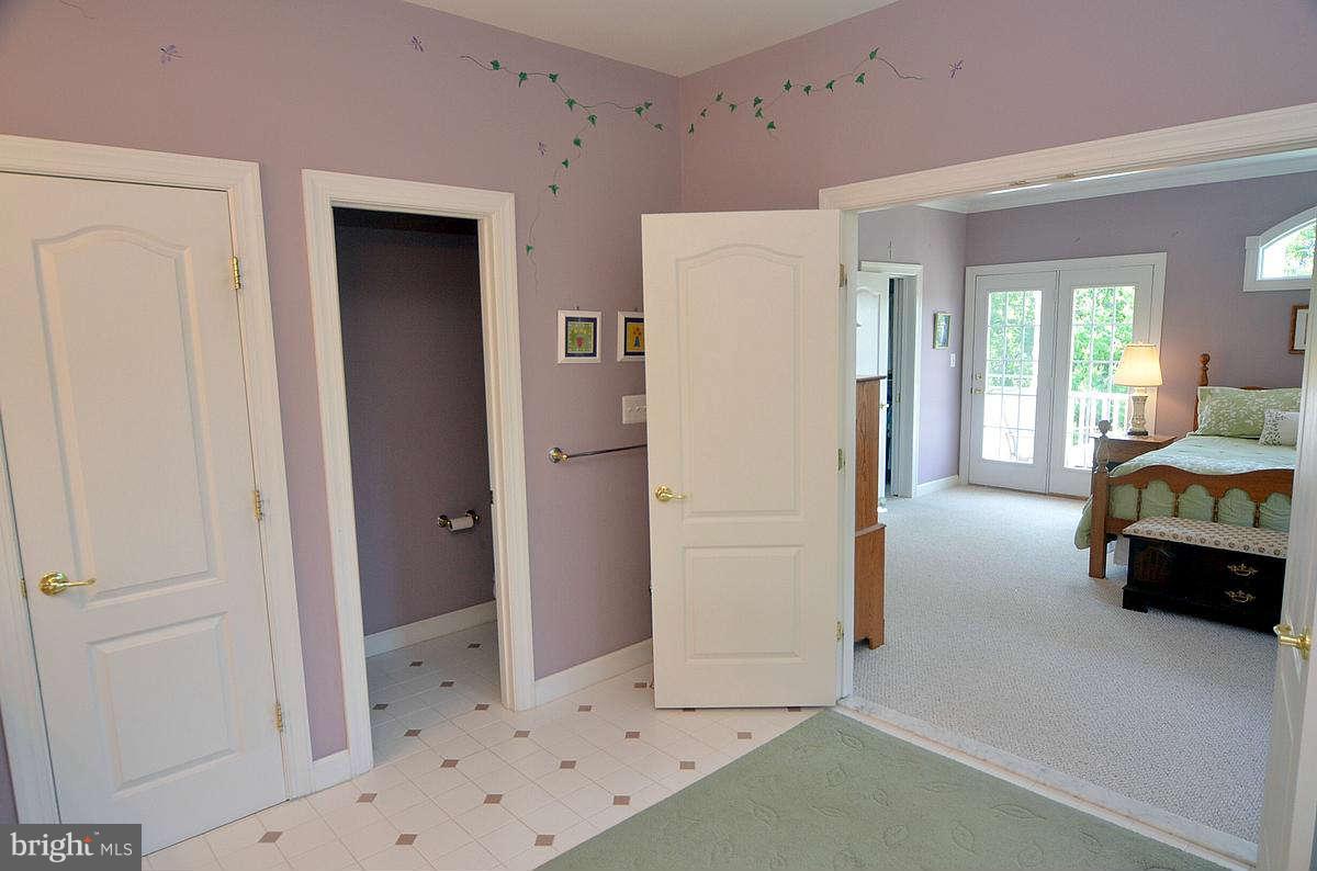 24719 Ridge Road Damascus, MD 20872 - Photo 21 of 30 Bath (Master)